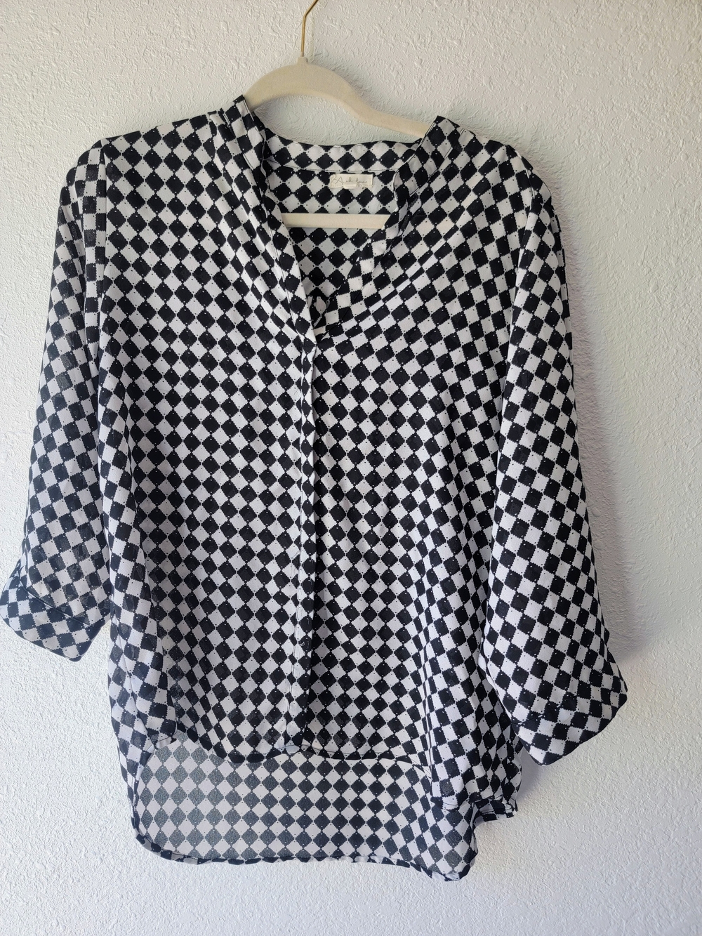 Black & White Geometric Button-Front Blouse